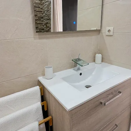 Homes Lili Seaview With 2 Bedrooms, 4 Terraces, 2 Pools & Parking Apartman *